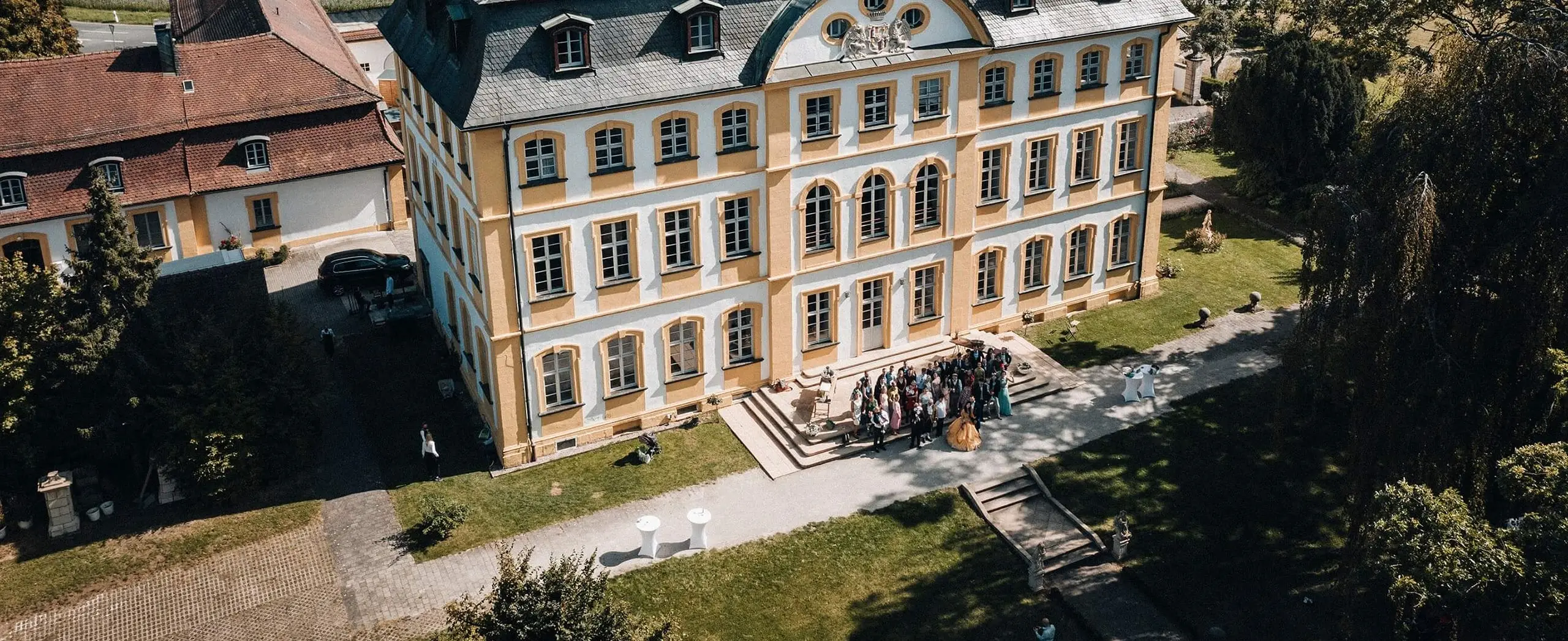 bild schloss von oben besichtigung min bild schloss von oben besichtigung min